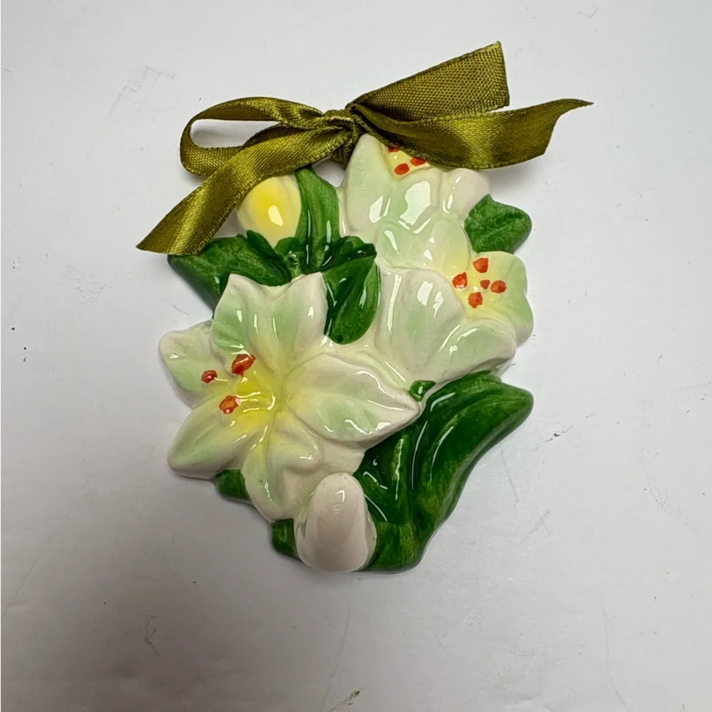 Vintage Floral Ceramic Wall Art Hooks in Original Box